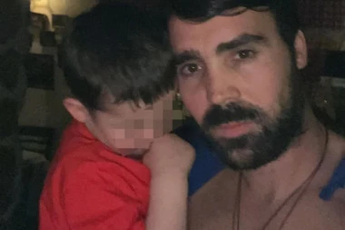 BAĆA DO JUTRA SLAVIO ROĐENJE SINA! Glumca CEPALI,  a ona se POPELA na stolicu i zaigrala!