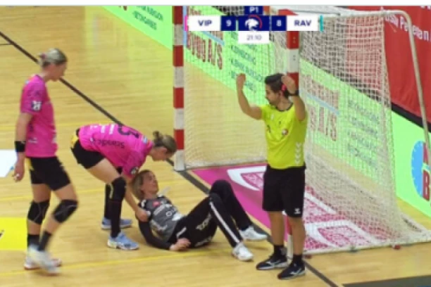 UŽAS U NORVEŠKOJ: Jedna od NAJBOLJIH RUKOMETAŠICA se SRUŠILA na terenu! Hitno prevezena u bolnicu!