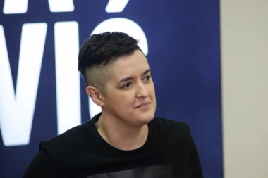 OVO JE NAJLEPŠI PRIZOR KOJI ĆETE VIDETI DANAS: Vežbe sina Marije Šerifović i odnos sa njenim ljubimcem će vas RAZNEŽITI DO SUZA! (GALERIJA)