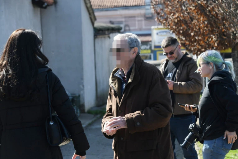 OVO JE LAVOV DEDA! Jedini je došao na sahranu unuku ubici i sektašu - OVO JE OTKRIO O NJEGOVIM RODITELJIMA! (FOTO, VIDEO)