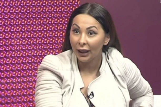 ZGRĆE VELIKE PARE! Sestra Aneli Ahmić dobila šok-ponudu! Evo kako će brzo da dođe do velike zarade! (FOTO)