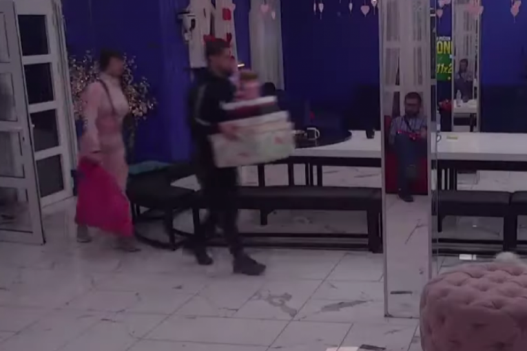 Miljana Kulić dobila poklone od porodice i  sina Željka