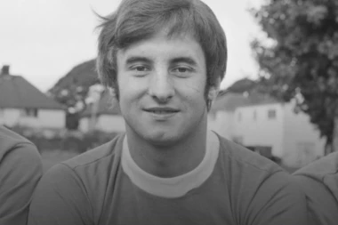 VELIKA TUGA: Preminula FUDBALSKA LEGENDA!