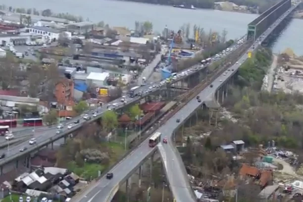 KREĆETE NA POSAO? Dobro se informišite - U pojedinim delovima Beograda VEĆ KOLAPS na putu!