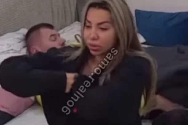 PRIPREMITE KESU ZA POVRAĆANJE: Aneli Ahmić proverila koliko se dana nije okupala, kamere zabeležile najveću bruku svih vremena!