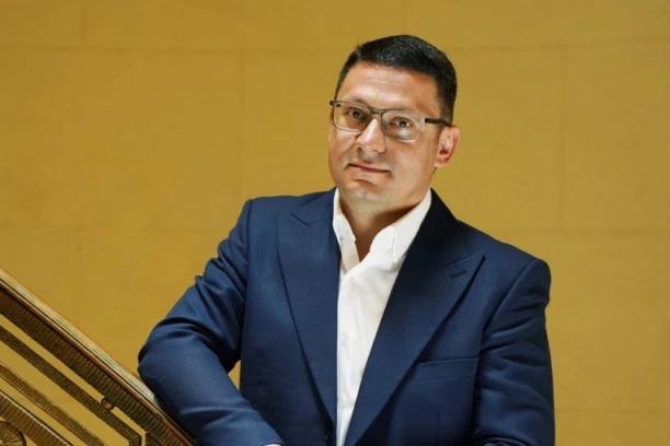 Đurđev: Potez Vučića i Vučevića državnički i patriotski čin, vlast jasna da ne želi krvoproliće na ulicama na Vidovdan!