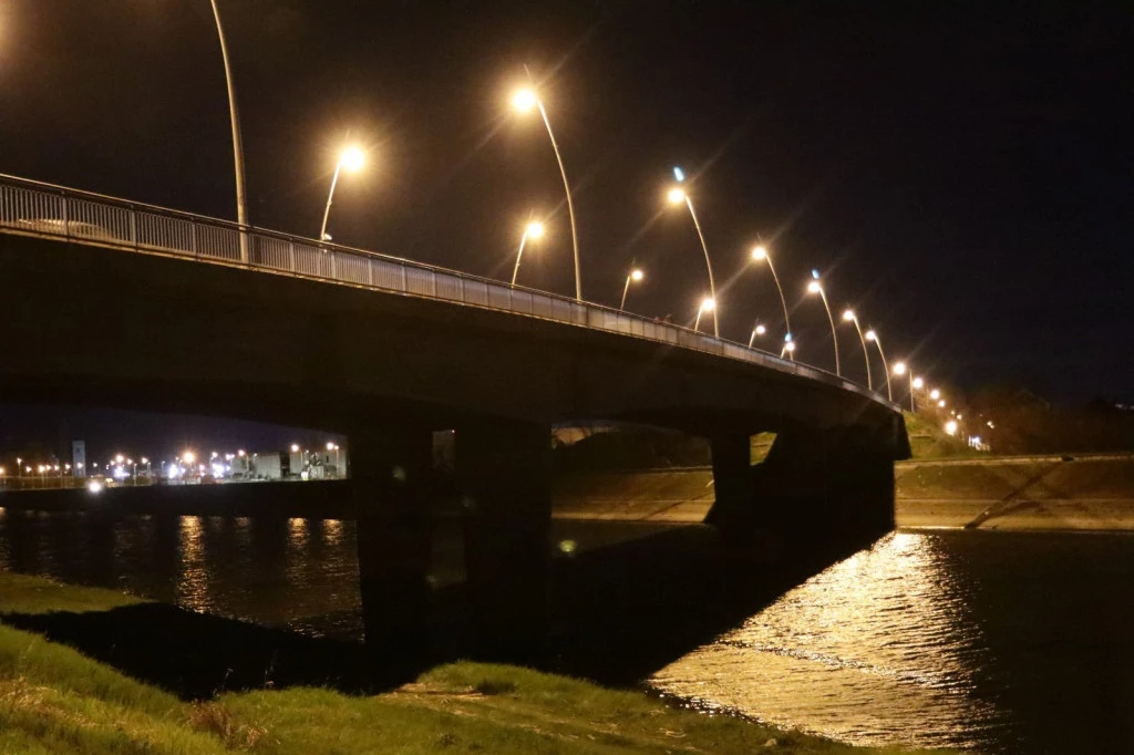 NIKOLA,  KOJI JE UBIO ŽENU BUŠILICOM PA SKOČIO SA MOSTA, RANIJE IZBO MUŠKARCA? Lokalac otkrio šokantnu stvar o zločincu iz Novog Sada!