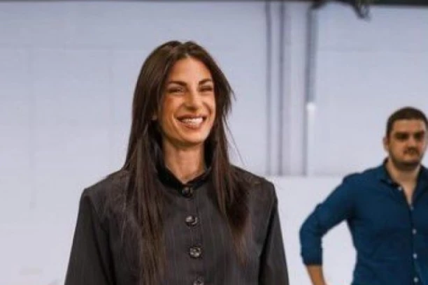 SEVAJU VARNICE: Ivana Španović i KAPITEN SRBIJE, ima li tu nečega?!