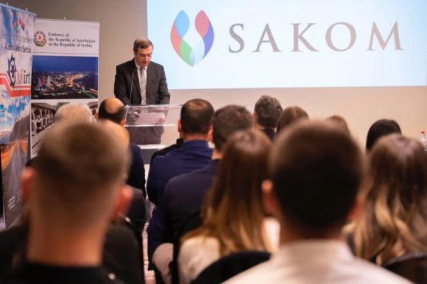SAKOM NASTAVLJA DA PODRŽAVA STUDENTE IZ SRBIJE I AZERBEJDŽANA: Učinjen KORAK VIŠE u približavanju dva naroda (FOTO)