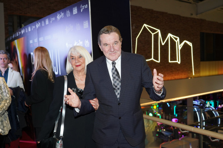 Miki Krstović sa suprugom