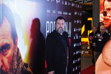 GLAVNA ULOGA U "POSLEDNJEM STRELCU" NIJE BILA NAMENJENA JEZDIĆU! Lik inspektora Kuruzovića pisan je za OVOG glumca!