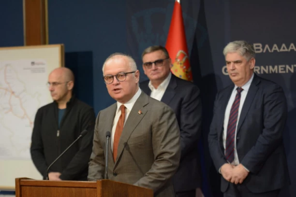 Vesić na potpisivanju ugovora za gradnju "ZELENIH STANICA" na auto-putu: Ovo je istorijska stvar za Srbiju!