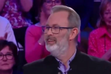 ŠOK! SERIJSKI UBICA SE POJAVIO U KVIZU NA DRŽAVNOJ TELEVIZIJI: U tom momentu policija je tragala za njim (VIDEO)