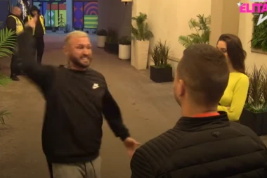 ŠA DOŽIVEO NERVNI SLOM UŽIVO U PROGRAMU: Bacakao se kao ZVERINA, emisija hitno PREKINUTA zbog haosa! (FOTO)