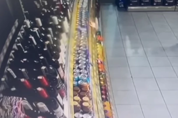 PRVI SNIMCI ZEMLJOTRESA U BiH: Oglasio se načelnik Civilne zaštite Bileće, paralisan saobraćaj (VIDEO)