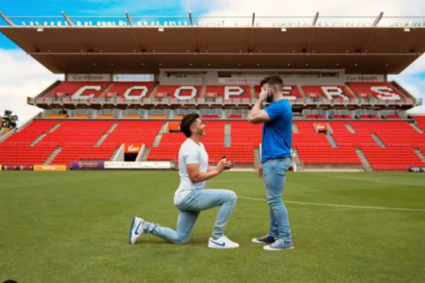 FUDBALER VERIO DEČKA! Klub pomogao oko organizacije na stadionu! "Ovde je sve počelo"!