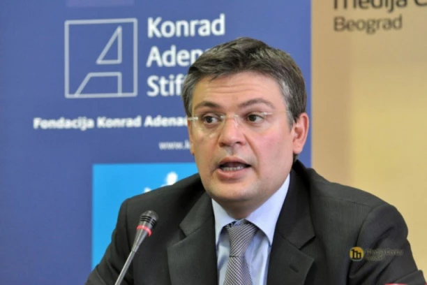 PRITVOR ZA HOMENA! Osumnjičeni za krađu ordenja i dalje u BEKSTVU!