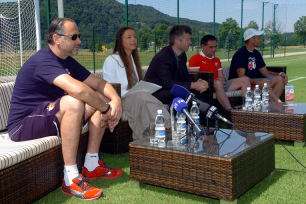 CRNOGORSKI STRUČNJAK IMA NOVI KLUB: Sa Zvezdom je osvojio šampionski pehar - sada okreće novu stranicu profesionalne karijere!