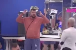 JANJUŠ PLJUNUO ANELI UŽIVO U PRENOSU: Gnusna scena u Eliti, takmičari zgroženi OVIM!
