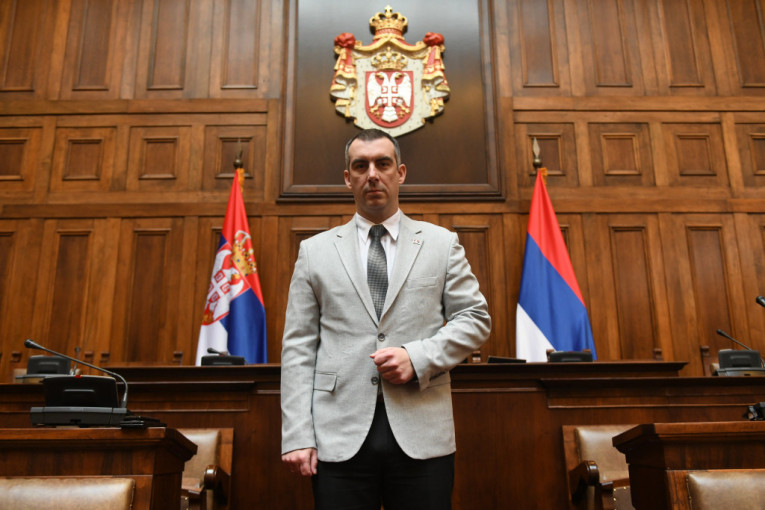 SLUŽIMO SRBIJI JEDNAKO PONOSNO BILI ODBORNICI ILI MINISTRI: Intervju Vladimir Orlić, član predsedništva SNS