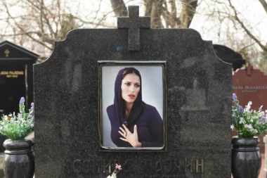TAJNA KOJU JE KSENIJA PAJČIN ODNELA U GROB: Pokojna pevačica zbog MOĆNIKA morala da POBEGNE u Grčku, a OVO je razlog!