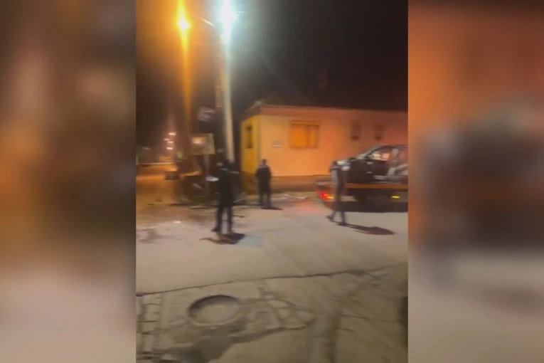 NA OVOM MESTU SU UGAŠENA DVA MLADA ŽIVOTA: Prvi SNIMAK teške saobraćajke u Gornjem Milanovcu: Automobili potpuno uništeni! (VIDEO+FOTO)