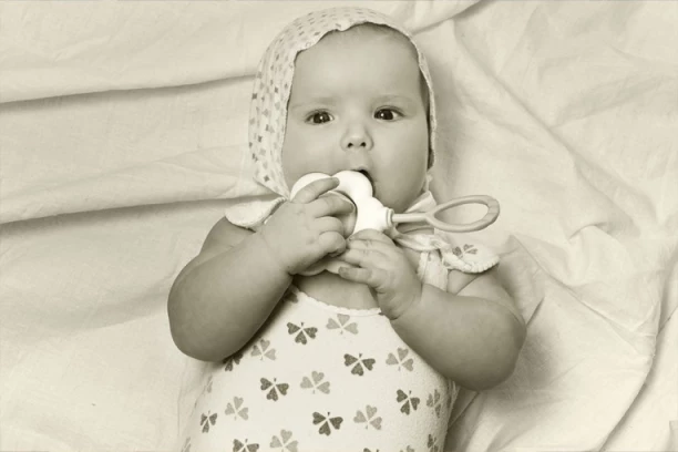 OVA ZABORAVLJENA IMENA SU BILA HIT U SRBIJI PRE 1940. GODINE: Mnoga su zaboravljena, a imaju JAKU vrednost!