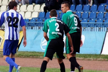 PODRHTAVA PRESTONICA: Lider dočekuje najbolju ekipu prolećnog dela sezone! Detalje sa velikog derbija možete ekskluzivno pratiti samo na portalu Republika.rs!