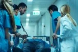 ŠOK TERAPIJA U ŠOK SOBI! Medicinsko osoblje uhvaćeno kako ZLOSTAVLJA pacijenta - ono što su uradili na kraju je SRAMOTNO! (VIDEO)