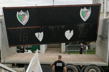 POKLON KAKVOM SE NISU NADALI: Stadion Hajduka uskoro dobija moderan semafor - dar stiže od sportskih prijatelja iz Inđije! (FOTO GALERIJA)