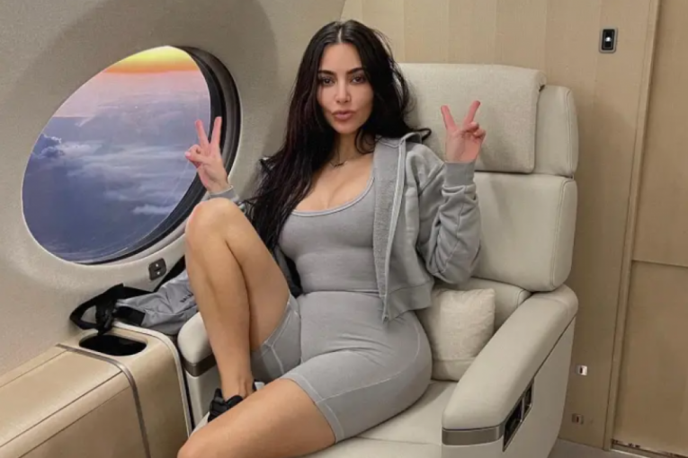Kim Kardašijan avion