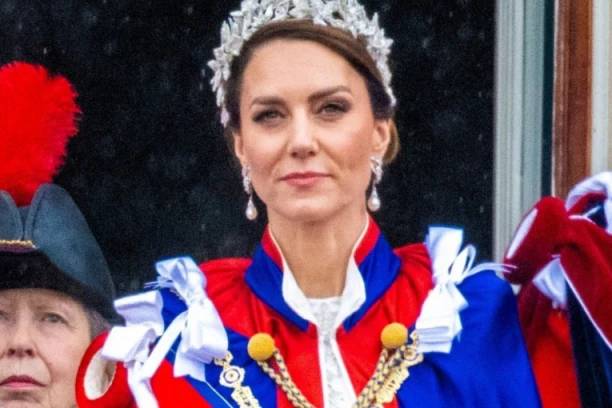 KEJT MIDLTON DONELA ODLUKU! Objavila novu fotografiju, saopštila naciji dve važne vesti, Britanija na nogama! (FOTO)