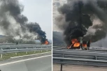 IZGOREO KAMION KOD POJATE: Jeziva scena na autoputu - vatra progutala vozilo! (VIDEO)