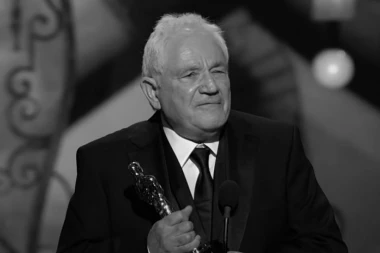 PREMINUO ČUVENI OSKAROVAC! Imao je veliku MANU, a evo kome je posvetio svoju ZLATNU STATUU!