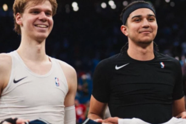 CRNI POLNI ORGAN POSLE MEČA U NBA: Košarkaši napravili NESVAKIDAŠNJI prizor u Americi! (FOTO)