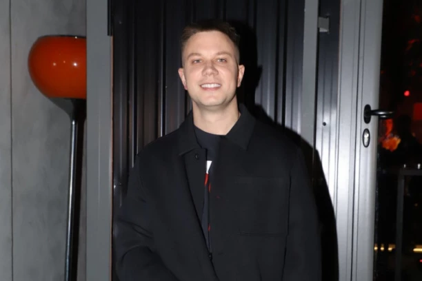 NE BIH UMEO DA JOJ NAPIŠEM PESMU: Relja progovorio o saradnji sa Vesnom Zmijanac! (VIDEO)