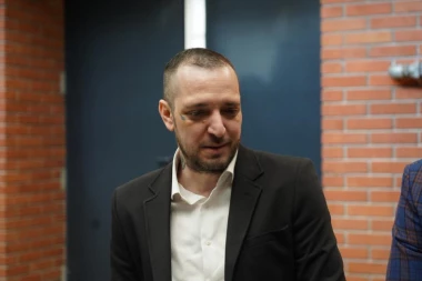 ODBIO DA ODGOVARA NA PITANJA: Zoran Marjanović promenio taktiku, pa ŠOKIRAO SVE U SUDNICI!