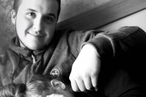 ZAŠTO MORA OVAKO, TETKINA DUŠO? Ovo je mladić koji je POGINUO kod Loznice, potresne reči porodice KIDAJU DUŠU! (FOTO)