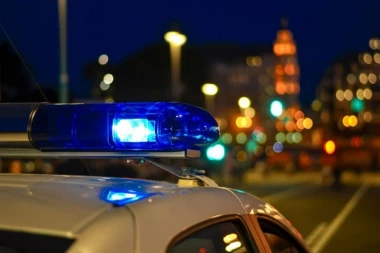 NA MESTU NESREĆE OSTALA SAMO OBUĆA: Automobil pokosio ženu u Leskovcu, vozač pobegao!
