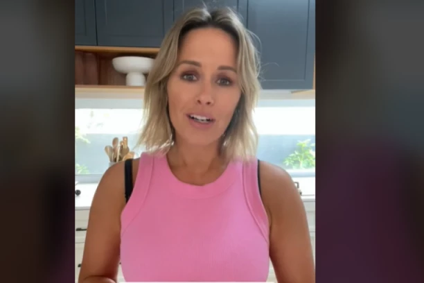 ZA SAMO DESET MESECI JE RODILA TROJE DECE: Svi se pitaju kako je to bilo MOGUĆE, a odgovor je sve ZBUNIO!