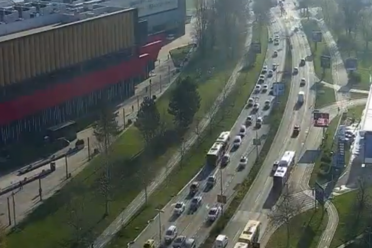 Auto-put Novi Beograd