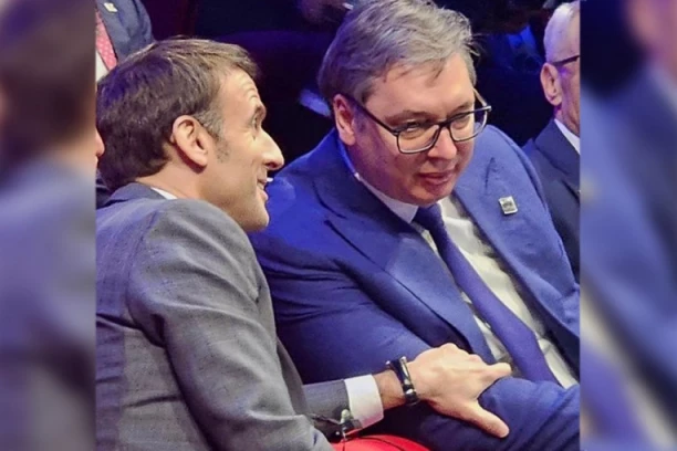 "RAZMENILI SMO MIŠLJENJA O RAZNIM PITANJIMA" Vučić se u Briselu sastao sa Makronom: Informisao sam ga o razvoju situacije na Kosovu i Metohiji! (FOTO)