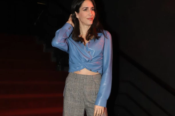 OVA DAMA JE MAJKA JELISAVETE ORAŠANIN: Retko je viđamo u javnosti, evo kako izgleda (FOTO)