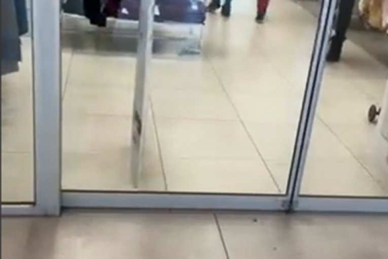 Anabela Atijas sa ćerkom i unukom