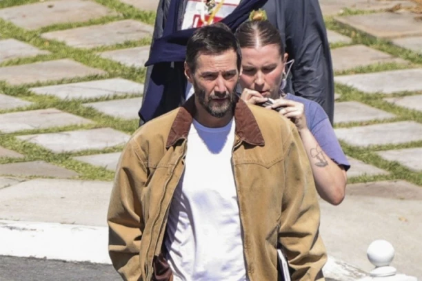 KIJANU RIVS TRAŽIO DA PROBA SRPSKE SPECIJALITETE! Poslužili mu pečenje i prebranac s mesom, a ovo je bila njegova REAKCIJA!