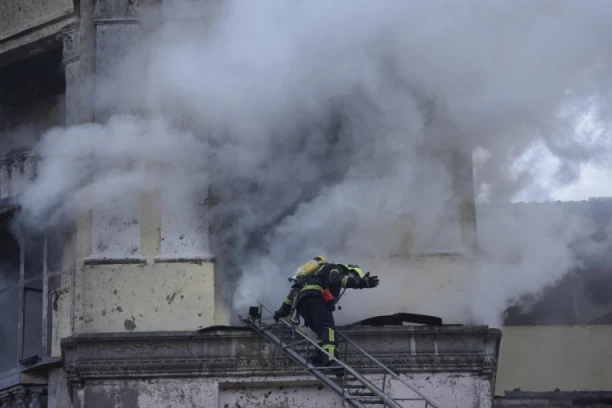 NISU USPELI! Otkriveno šta je bila meta ruskog raketnog napada na Kijev (VIDEO)