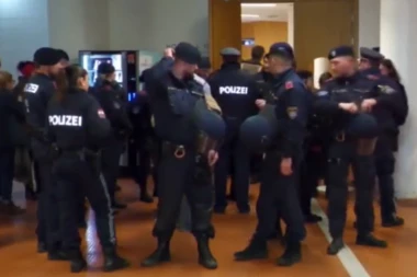 "VI STE UBICE, SLOBODA PALESTINI!" Težak incident u Beču prilokom posete predsednice Evropskog parlamenta (VIDEO)