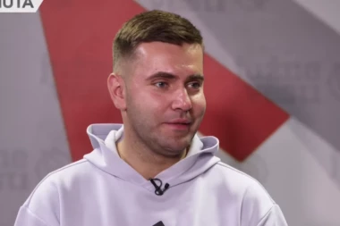 SRPSKI GLUMAC PRIZNAO DA VOLI I MUŠKARCE: Javno saopštio informacije o svom OPREDELJENJU! (FOTO)