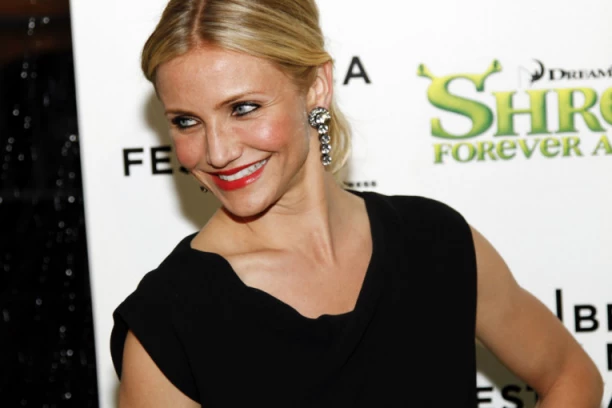 GLUMICA NEĆE DA SE KUPA I ŽIVI KAO U SVINJCU! Njena odluka šokirala javnost! Evo zašto je htela da promeni stil života (FOTO)