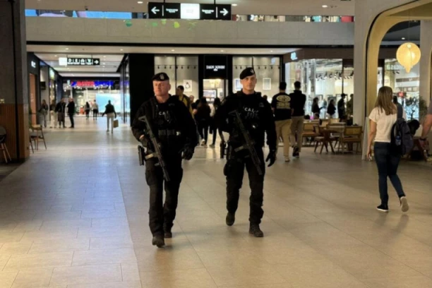 MUP SRBIJE POSLAO JAKU PORUKU GRAĐANIMA, POJAČANO OBEZBEĐENJE ISPRED TRŽNIH CENTARA! Brinemo o vašoj bezbednosti! (FOTO)